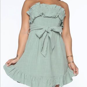 Fashion Nova mini dress (BRAND NEW)